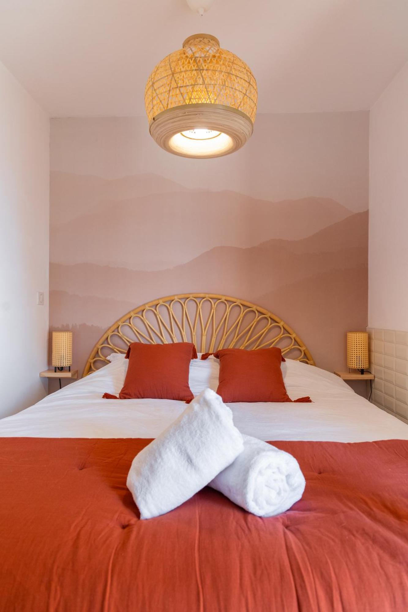 Appart Cosy, Piscine, Clim, Parking Prive - Proche Plage - Arrivee Autonome - Lit Queen Size La Seyne-sur-Mer Exteriör bild